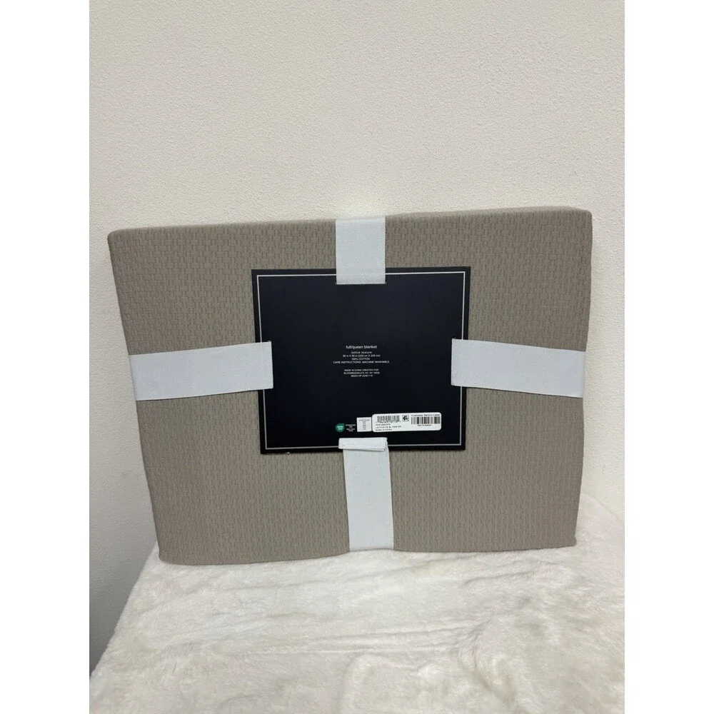 Hudson Park Collection Lattice Texture Full / Queen Blanket Pewter New